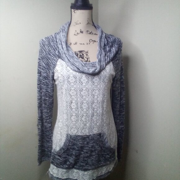 Miss Chievous Shirt Women S Long Sleeve Cowl Neck Lace Pocket Gray White - Picture 2 of 16